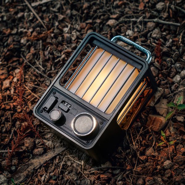 VILLA LANTERN - Vintage LED Rechargeable Camp Lantern - Image 3